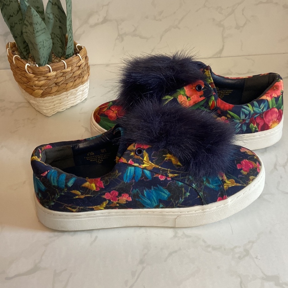 Floral Sam Edelman Leya Pom Pom Sneakers Floral Blue Pink Furry Slip On 8 1/2